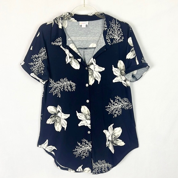 LULAROE |💙🌺 Navy Blue & White Hawaiian Floral Print Burton-Up Short-Sleeved Top - Picture 2 of 10